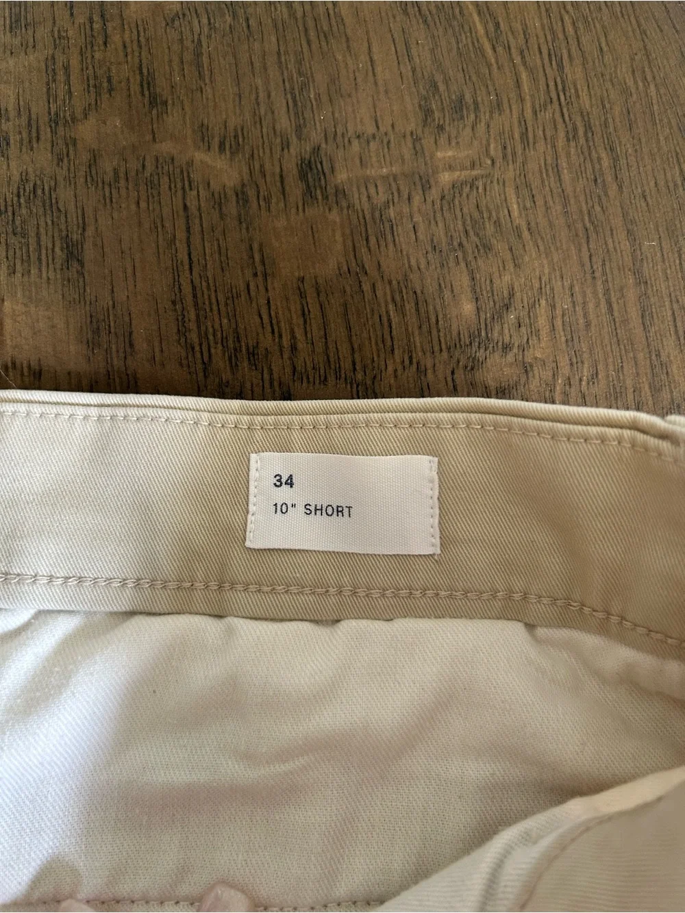 Gap khaki tan 10” shorts